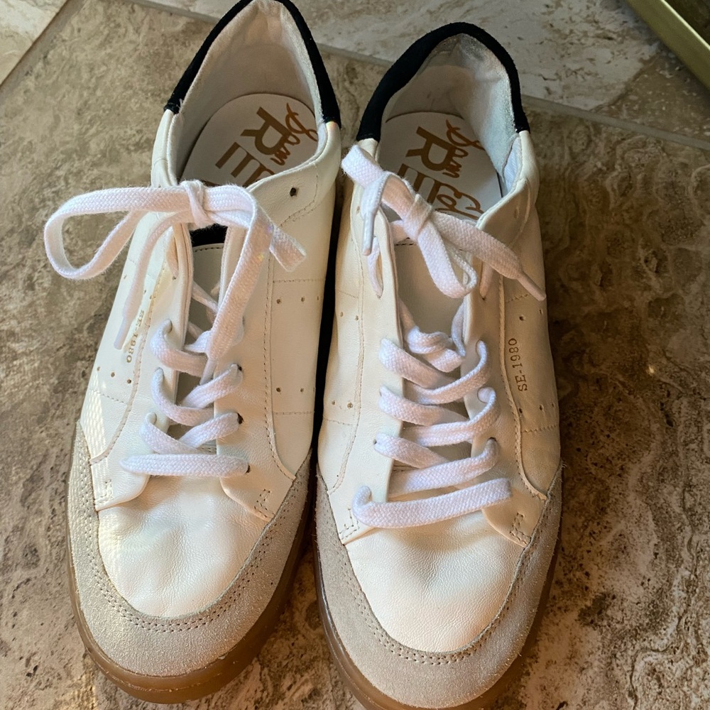 Sam Edelman Josi gum sole leather retro sneaker. Size 8